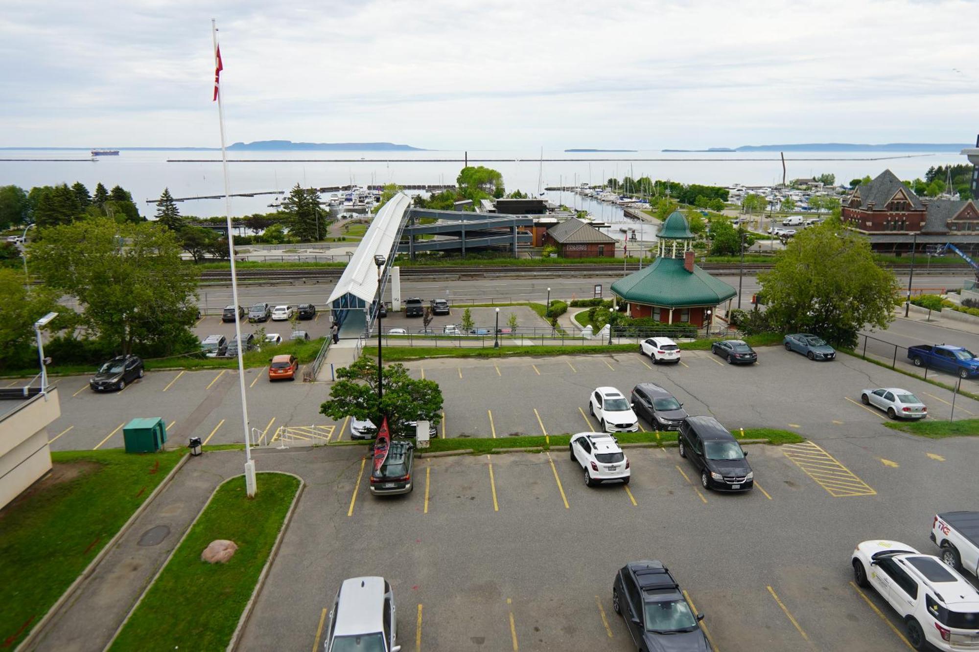 Prince Arthur Waterfront Hotel & Suites Thunder Bay Exterior photo