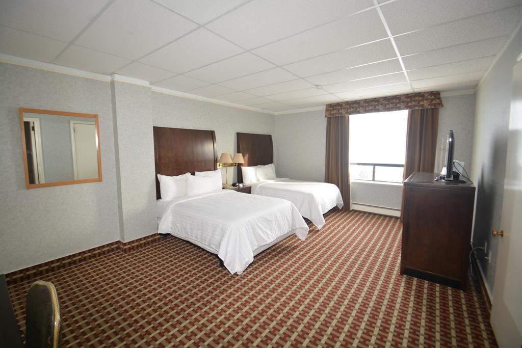 Prince Arthur Waterfront Hotel & Suites Thunder Bay Exterior photo