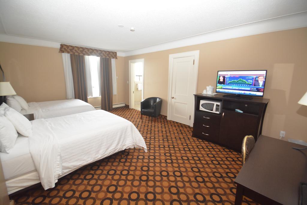 Prince Arthur Waterfront Hotel & Suites Thunder Bay Exterior photo