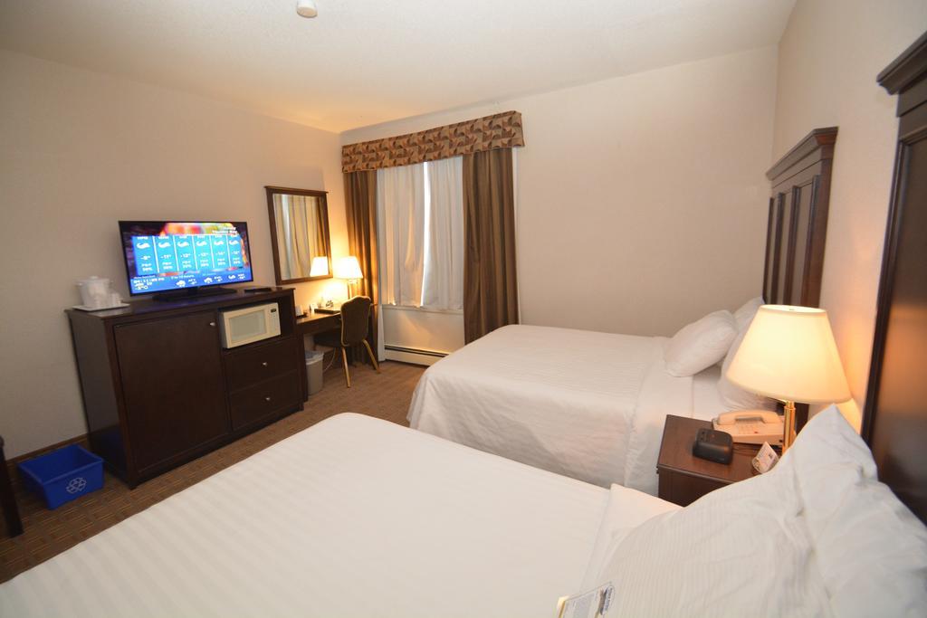 Prince Arthur Waterfront Hotel & Suites Thunder Bay Exterior photo