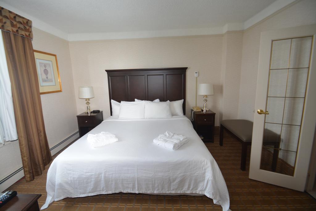 Prince Arthur Waterfront Hotel & Suites Thunder Bay Exterior photo