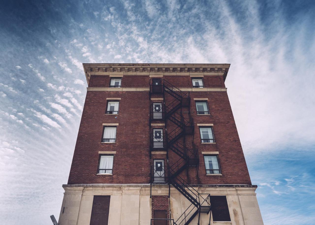Prince Arthur Waterfront Hotel & Suites Thunder Bay Exterior photo