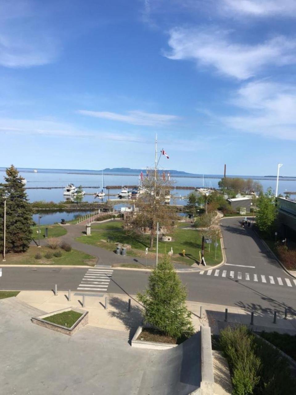 Prince Arthur Waterfront Hotel & Suites Thunder Bay Exterior photo